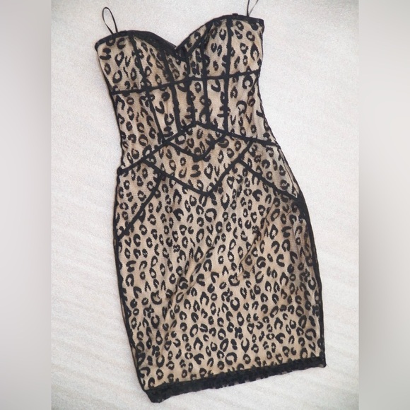 Bebe Leopard Print Strapless Bodycon Dress XS Nude Black Mesh Corset Style - Picture 1 of 8